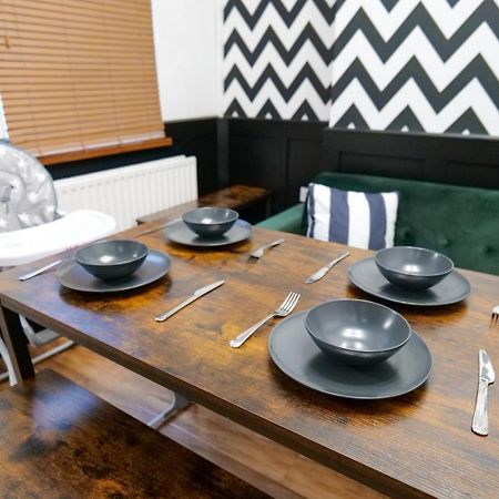 Broadway Belfast! Central Location! Sleeps 6! Екстер'єр фото