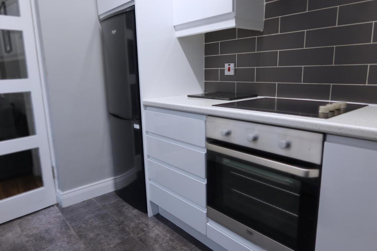 Broadway Belfast! Central Location! Sleeps 6! Екстер'єр фото