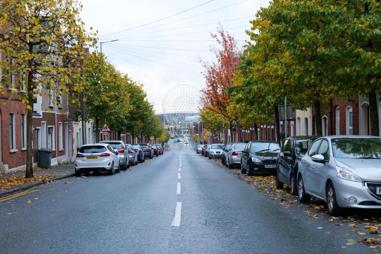 Broadway Belfast! Central Location! Sleeps 6! Екстер'єр фото